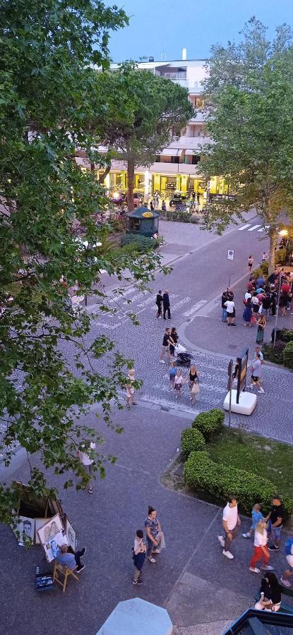 Appartamento In Centro Бибионе Экстерьер фото